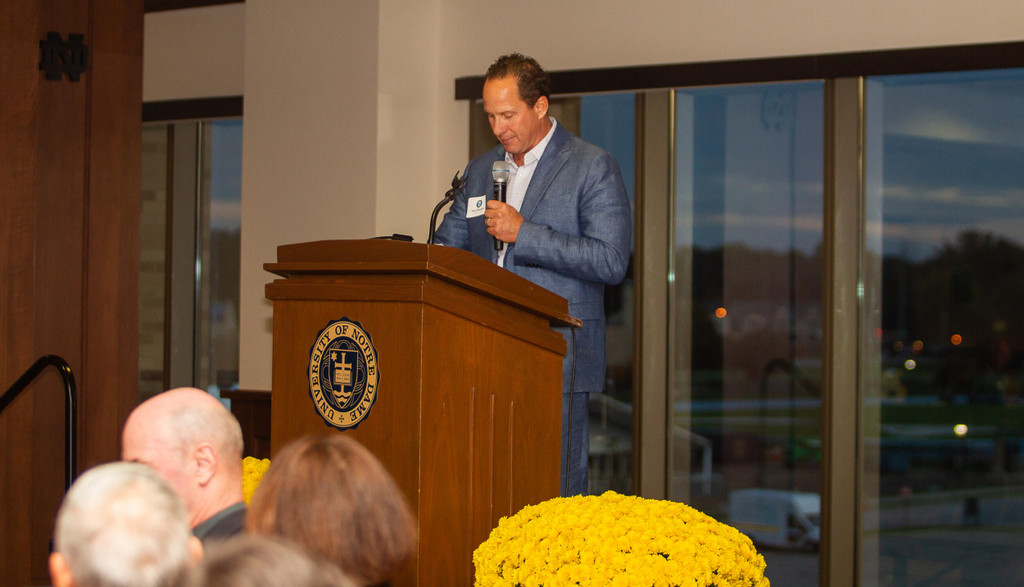 Notre Dame Fighting Irish - Official Athletics Website