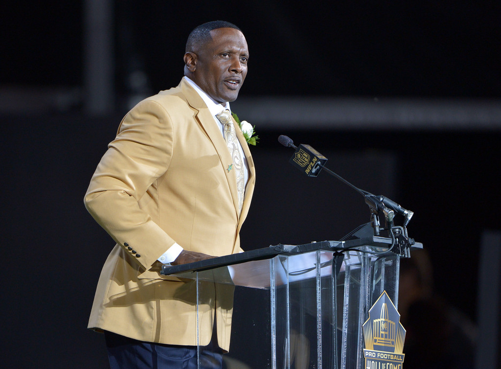 Jerome Bettis and Tim Brown inducted into Pro Football Hall of Fame