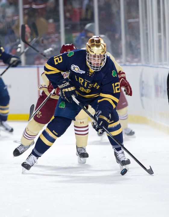Sam Herr scored twice in the first period to lead Notre Dame to a 6-3 win over Niagara.
