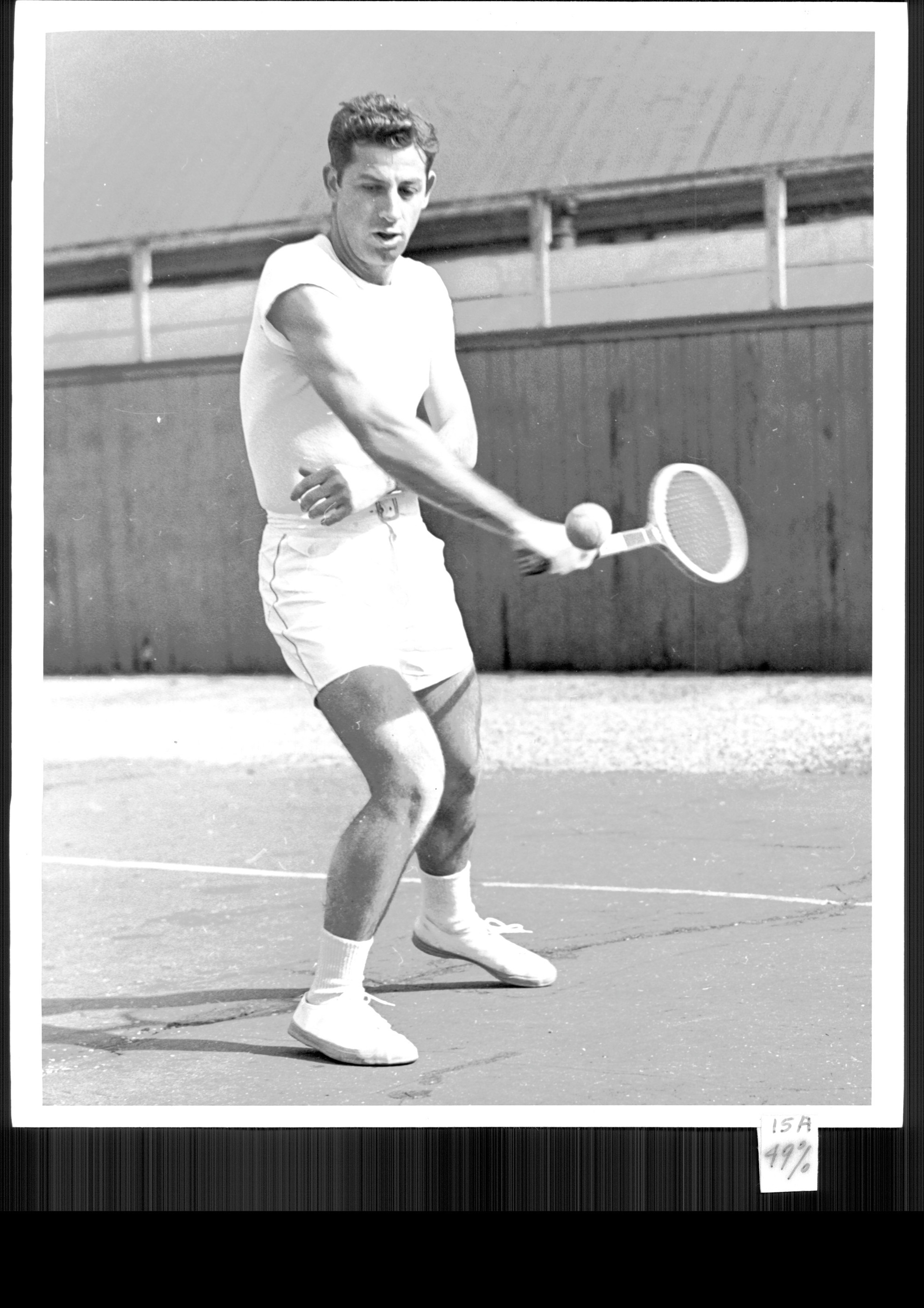 Irish Tennis Legend Jimmy Evert Dies At 91 Former Irish All-American Jim Evert died of pneumonia on August 21, 2015 at the age of 91. Evert went on to become a legendary tennis instructor in Fort Lauderdale, Florida, with trainees including daughter Chris Evert.