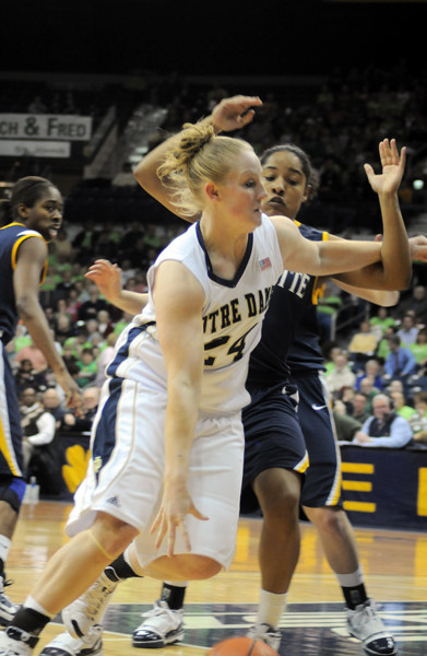 Notre Dame Crushes Seton Hall, 72-47 Fifth-year senior guard/tri-captain Lindsay Schrader averaged 10.4 points and 6.4 rebounds per game in her first three trips to the BIG EAST Conference Championship.