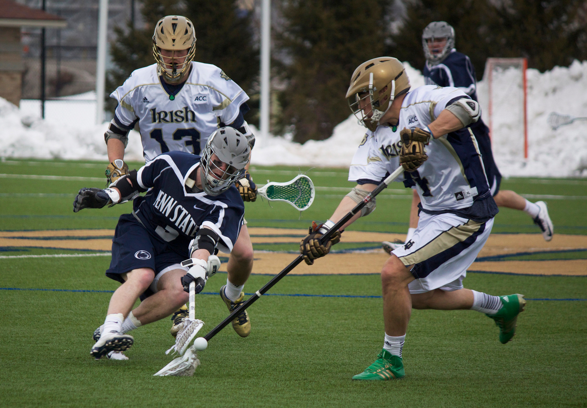 Stephen O’Hara A Senior CLASS Award Candidate Stephen O'Hara has started 37 consecutive games in Notre Dame's close defense.