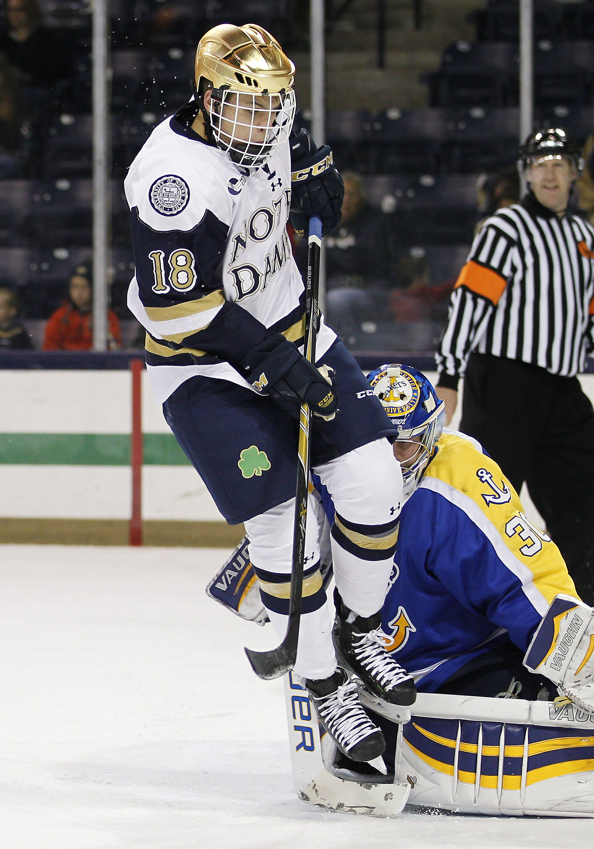 Evans Named Hockey East/Pro Ambitions Rookie of the Week Freshman Jake Evans earned Hockey East/Pro Ambitions Rookie of the Week honors Thursday.