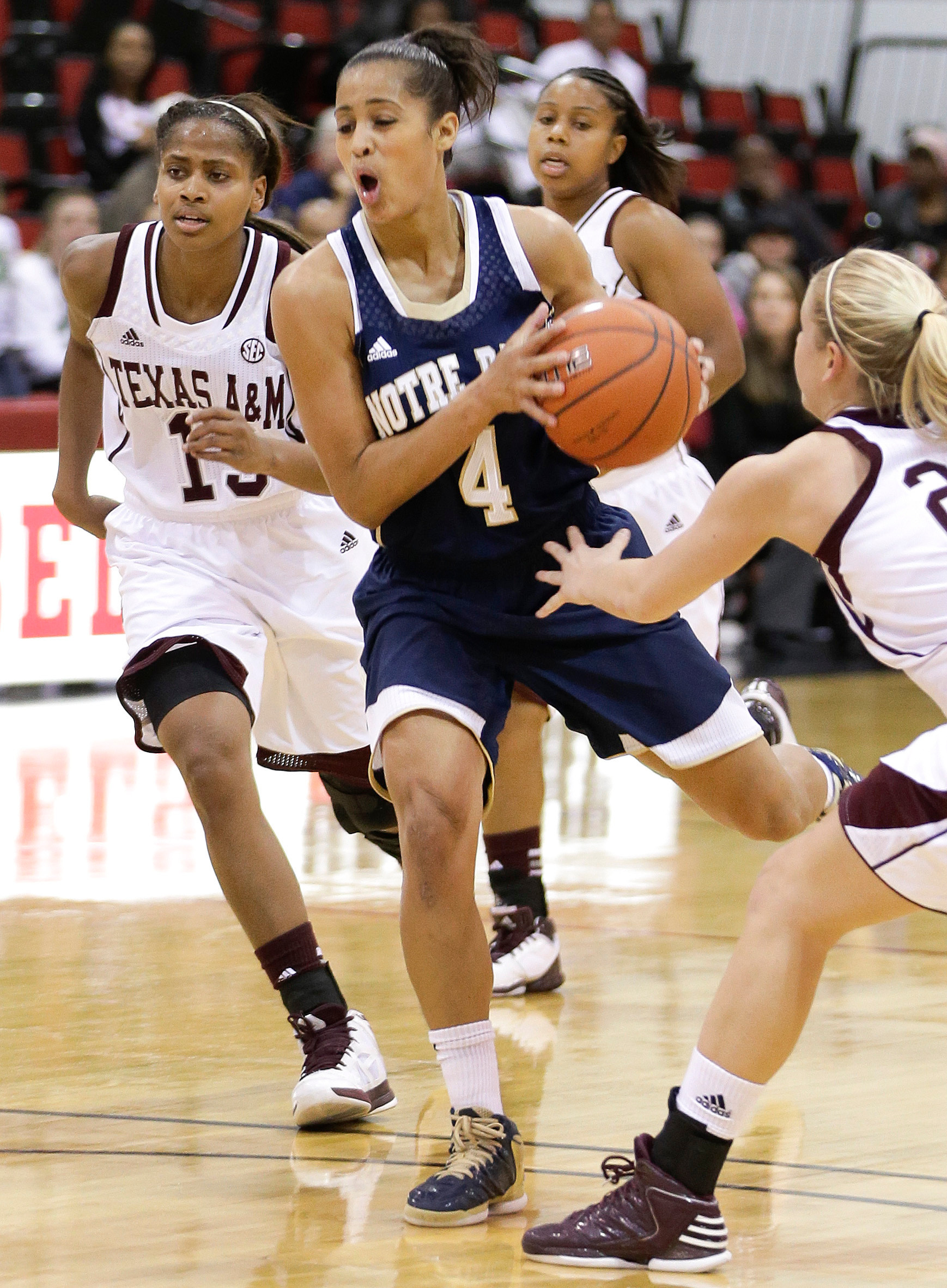 Diggins, Achonwa Lead #5 Notre Dame Past #22 Texas A&M, 83-74 Texas AM Notre Dame Basketball