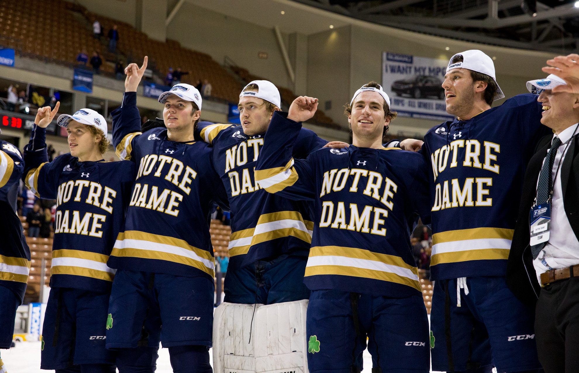 Frozen Four Bound Irish Honored 700022369RG1170_ND_UML