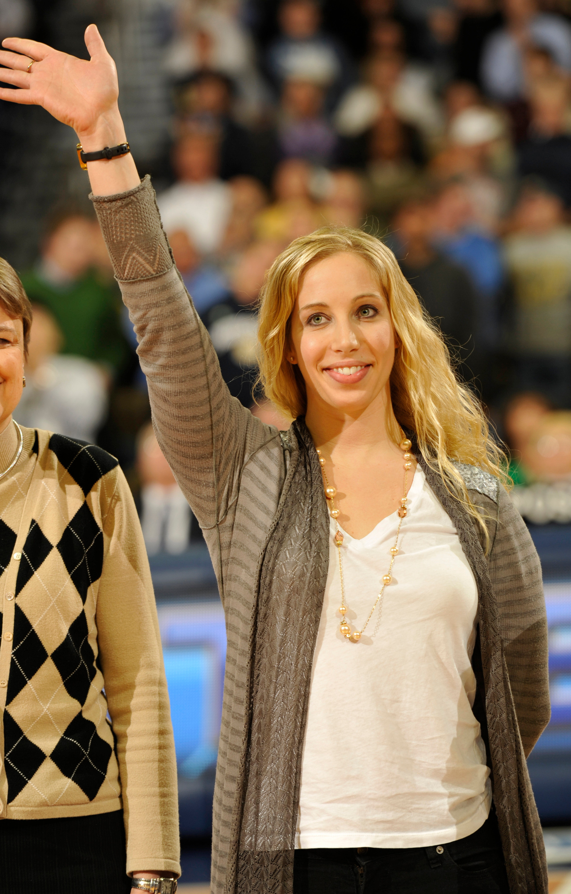 Monogram Club Hosts World Champion Fencer Mariel Zagunis Cincinnati Notre Dame Basketball