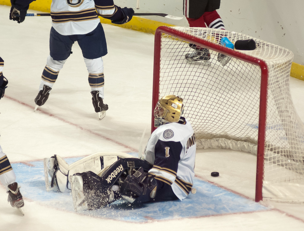 Notre Dame Men's Ice Hockey falls to St. Cloud State on 03-30-2013