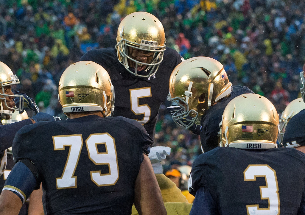 #9/8 Notre Dame 17, #14/13 Stanford 14 (USATSI)