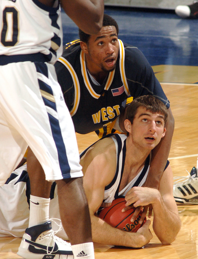 Basketball vs. West Virginia, 01/03/2008 (AP)
