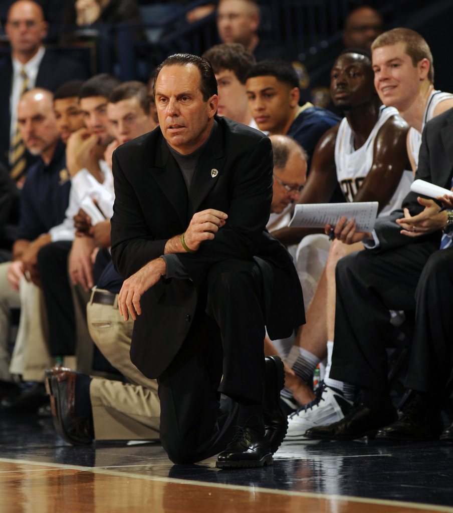 Irish Down Purple Aces in Season-Opener (AP)