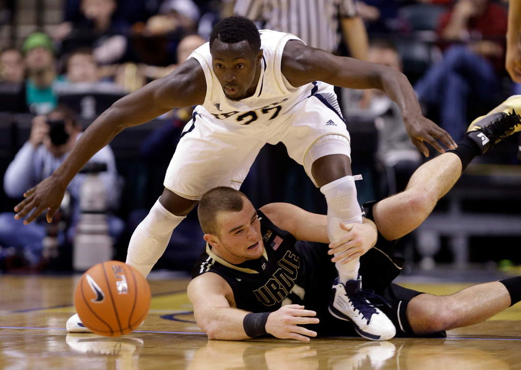 No. 22 Irish Cruise Past Boilermakers, 81-68 (AP)