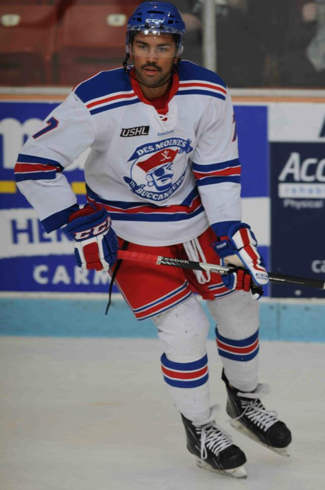 Irish Hockey Adds Six During Early-Signing Period Left wing Ali Thomas will bring size to the Notre Dame lineup. The 6-2, 211-pound forward currently plays for the USHL's Des Moines Buccaneers.