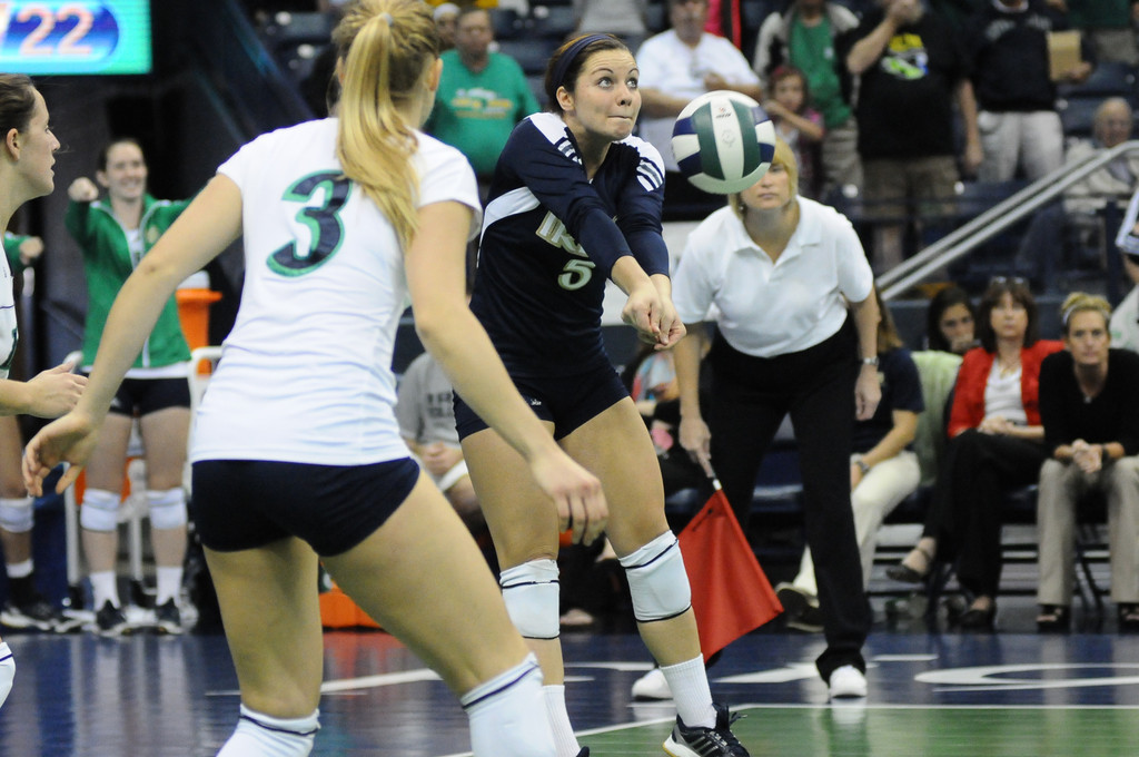 Notre Dame Women's Volleyball vs Syacuse 09-30-2012 Win (3-0)