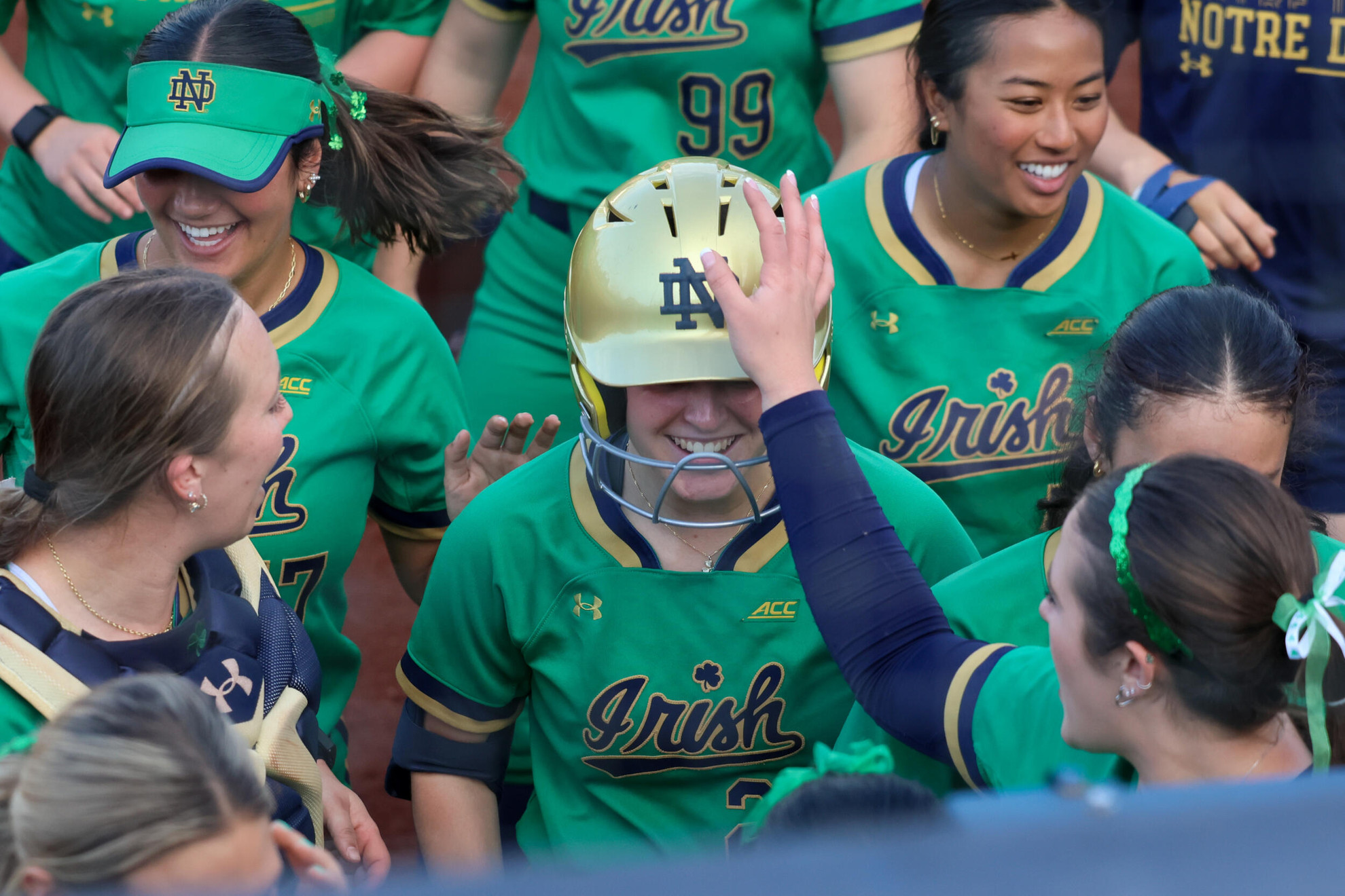 Houlihan’s Homer the Difference in 1-0 Win Over Valpo Houlihan’s Homer the Difference in 1-0 Win Over Valpo