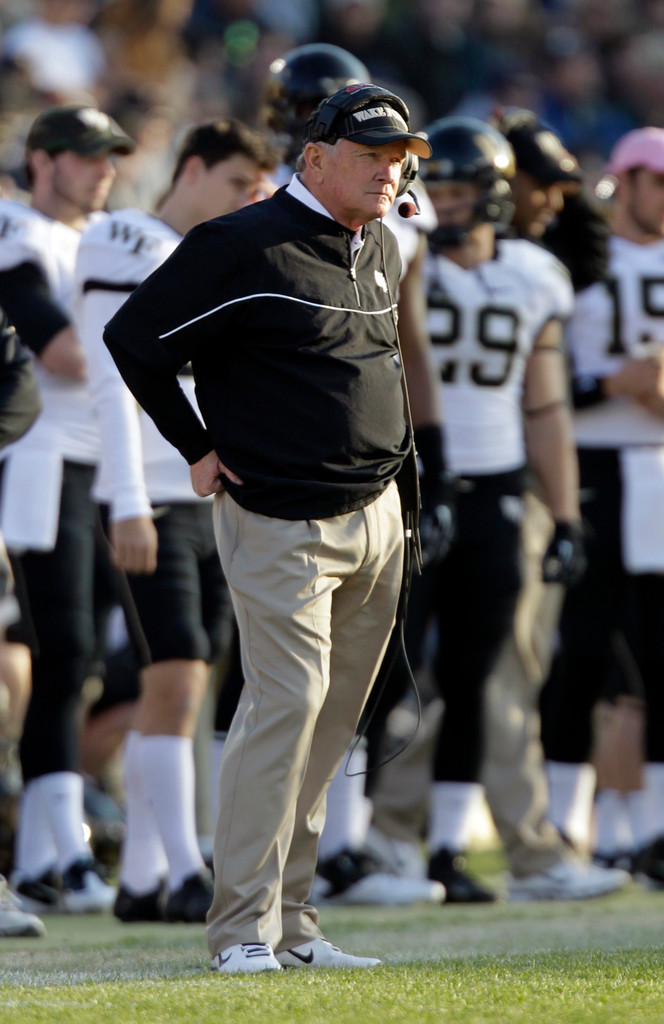 No. 3 Irish Remain Perfect, Overpower Wake Forest, 38-0 (AP)