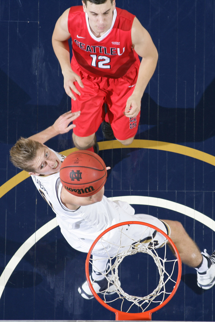 Notre Dame 92, Seattle 49