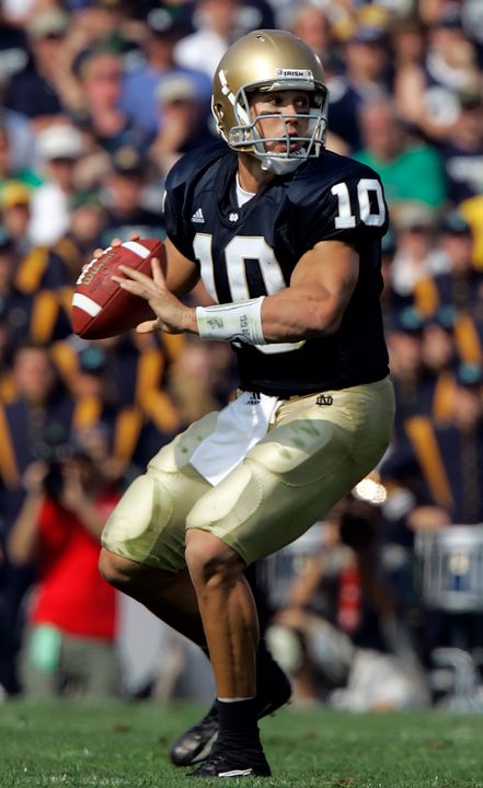With comeback wins against UCLA and MSU in 2006 - and a great fourth-quarter drive against USC in '05, Brady Quinn proved to be one of the best clutch quarterbacks in Notre Dame history.