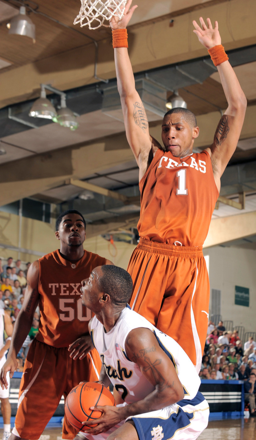 #8/8 Irish Defeat #6/7 Longhorns in Maui Invitational, 81-80 Texas Notre Dame Maui Invitational Basketball