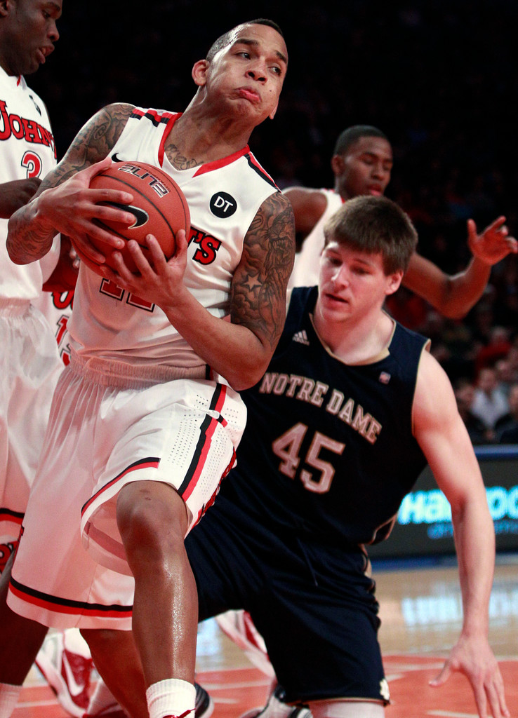No. 20 Notre Dame Surprised By St. John's, 61-58 (AP)