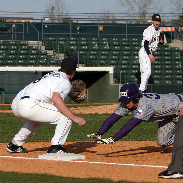 Notre Dame Baseball 2007 Week-2 (Myrtle Beach); photos by Pete LaFleur