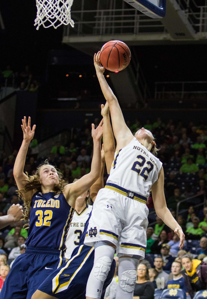 No. 3 Notre Dame 74, Toledo 39