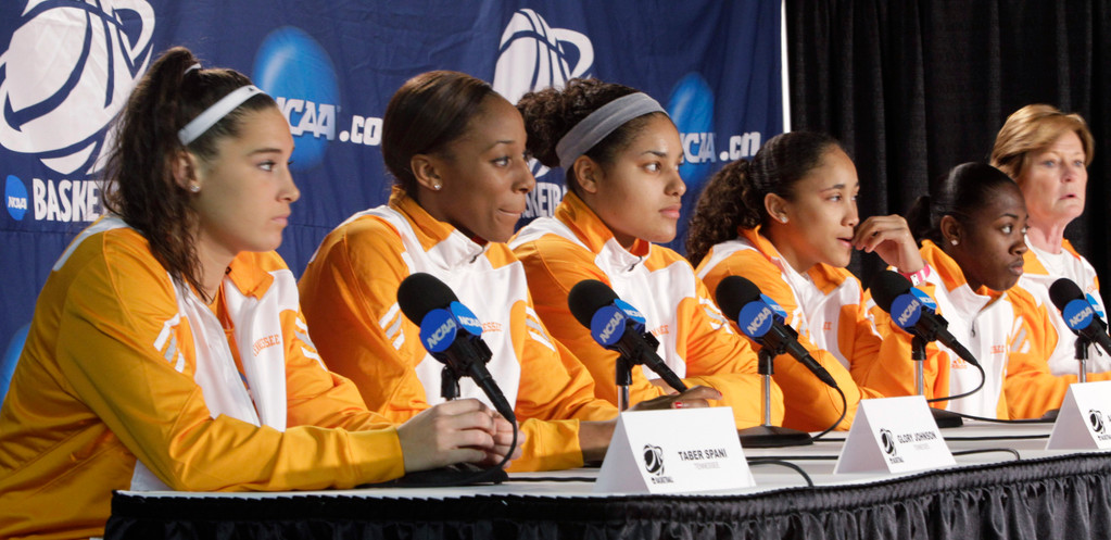 A Season in Photos: 2010-11 Notre Dame Women's Basketball