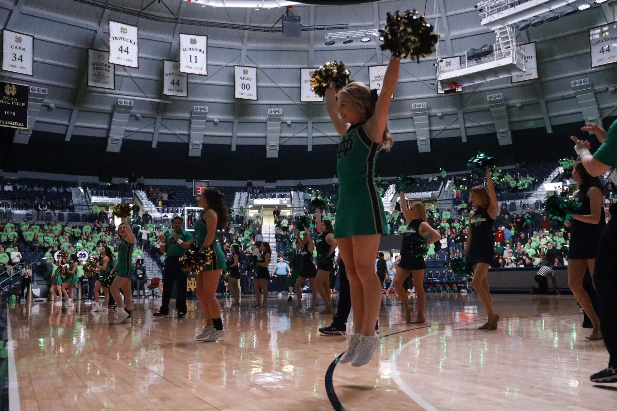 Notre Dame Basketball & Hockey to Host Toiletry Drive Notre Dame Basketball & Hockey to Host Toiletry Drive