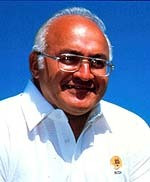 Joe Yonto served as an Irish assistant coach from 1964-80 and 1986-87.