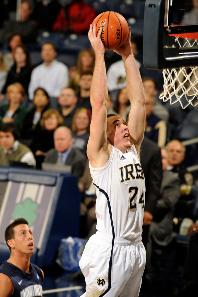 No. 20 Irish Roll Past Monmouth, 84-57 (AP)