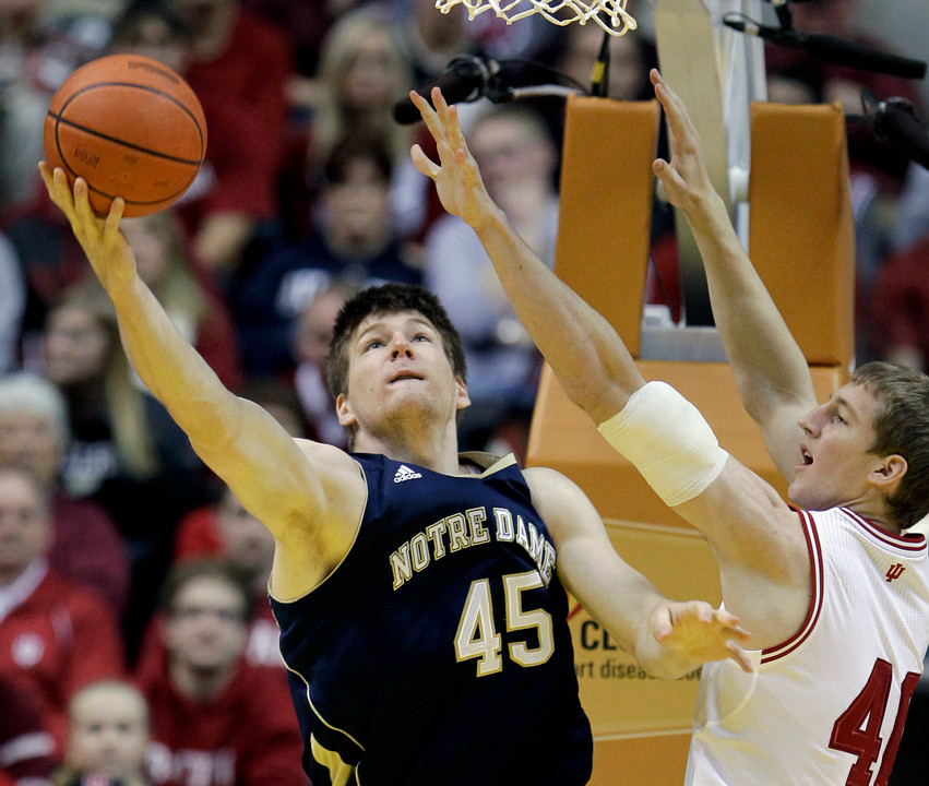 Irish Unable To Halt Streaking Hoosiers, Fall 69-58 (AP)