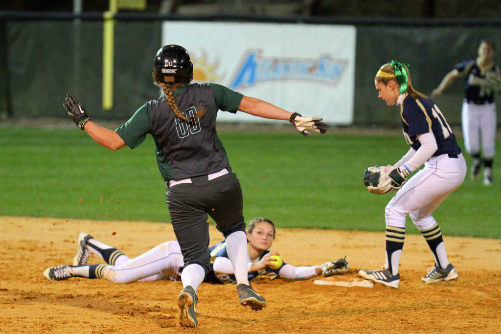 Notre Dame, Day One at Jacksonville University Tournament