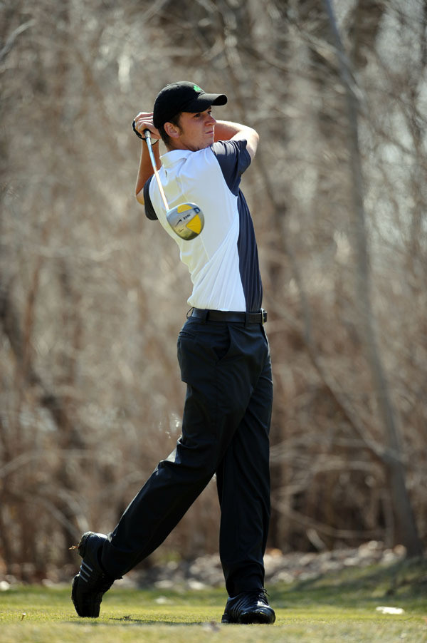 Notre Dame Announces Fall 2009 Men’s Golf Schedule Notre Dame fifth-year all-region captain Josh Sandman will lead the Fighting Irish into a challenging fall 2009 schedule, which gets underway Sept. 14-15 at the Gopher Invitational in Wayzata, Minn.