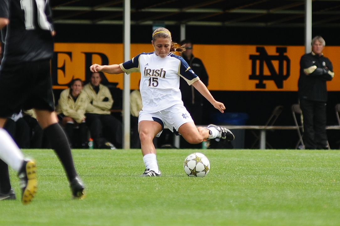 Junior forward Karin Simonian gave #4/3 Notre Dame the lead with 14:28 left in regulation, but #13/11 Wake Forest scored less than a minute later and the teams played to a 1-1 draw on Thursday night at Alumni Stadium.
