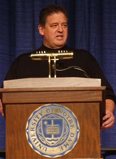 2005 Media Day Press Conference Will Be Live On und.com Notre Dame head football coach Charlie Weis will address the media in his first fall football media day at 11 a.m. Notre Dame time (12 noon on the east coast) at the new Guglielmino Athletics Complex.
