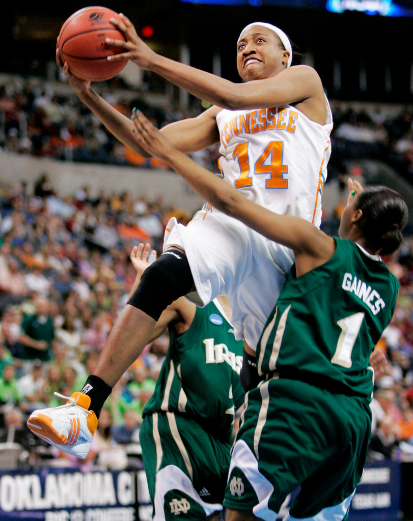 Tennessee Defeats Irish in Sweet Sixteen