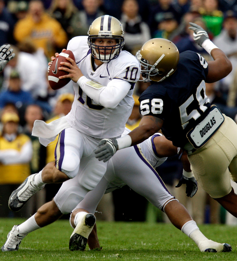 Notre Dame Outlasts Washington in OT, 37-30 (AP)