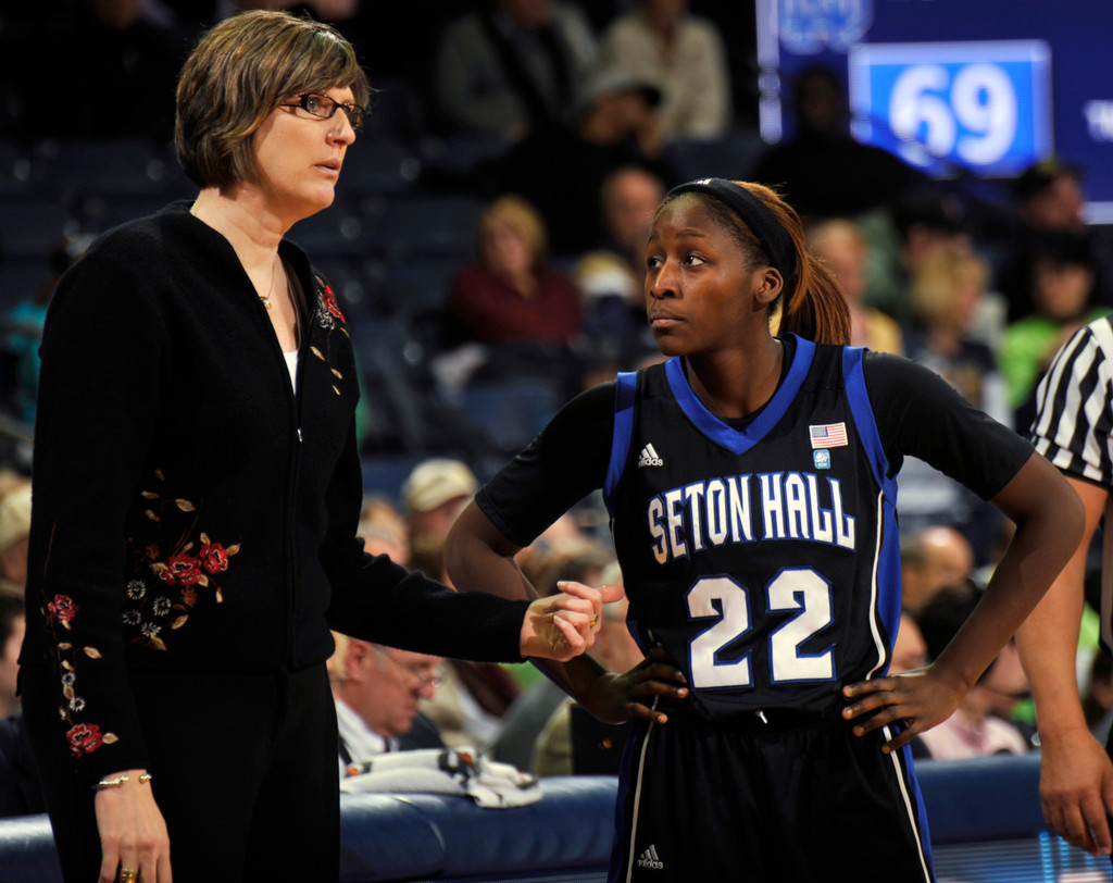 #8 Irish Dominate Seton Hall, 89-38 (AP)