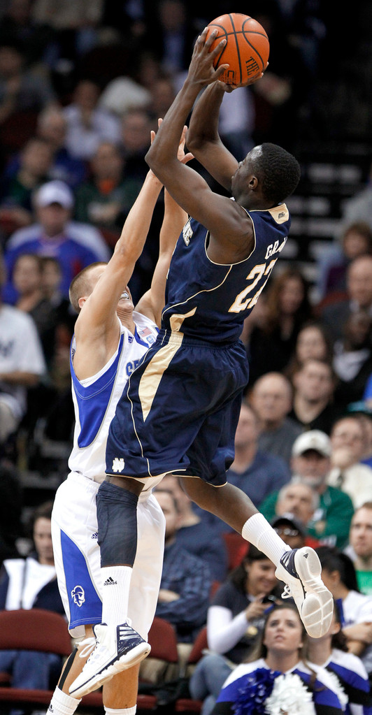 Defense Shines for Irish in 55-42 Victory Over Seton Hall (AP)