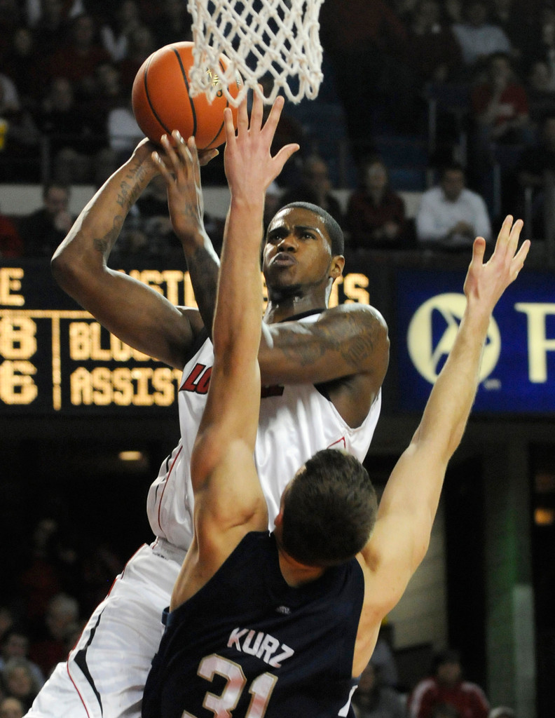 Men's Basketball vs. Louisville, 2/28/2008 (AP)
