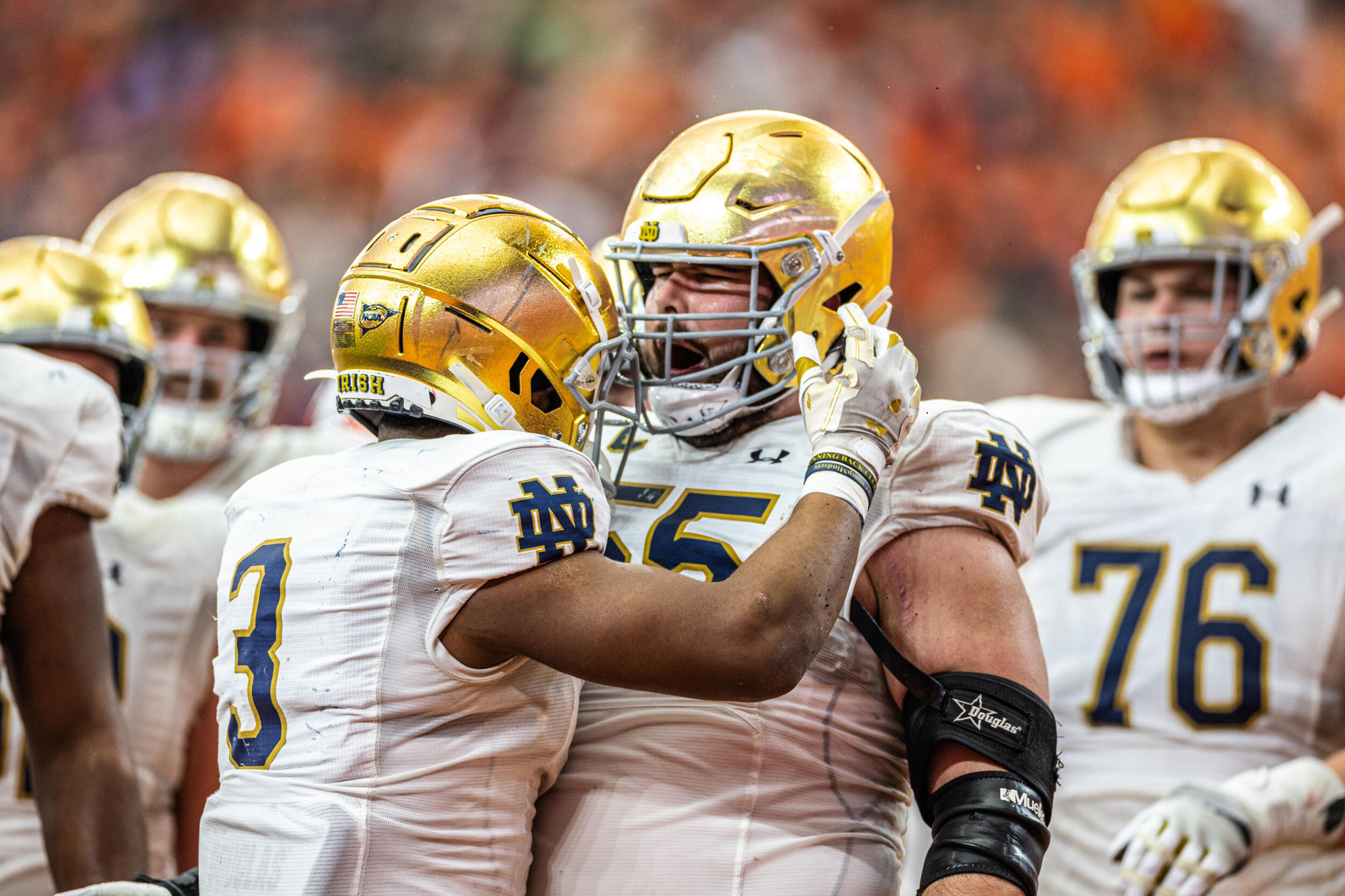 Irish Run Through No. 16 Syracuse, 41-24 Irish Run Through No. 16 Syracuse, 41-24