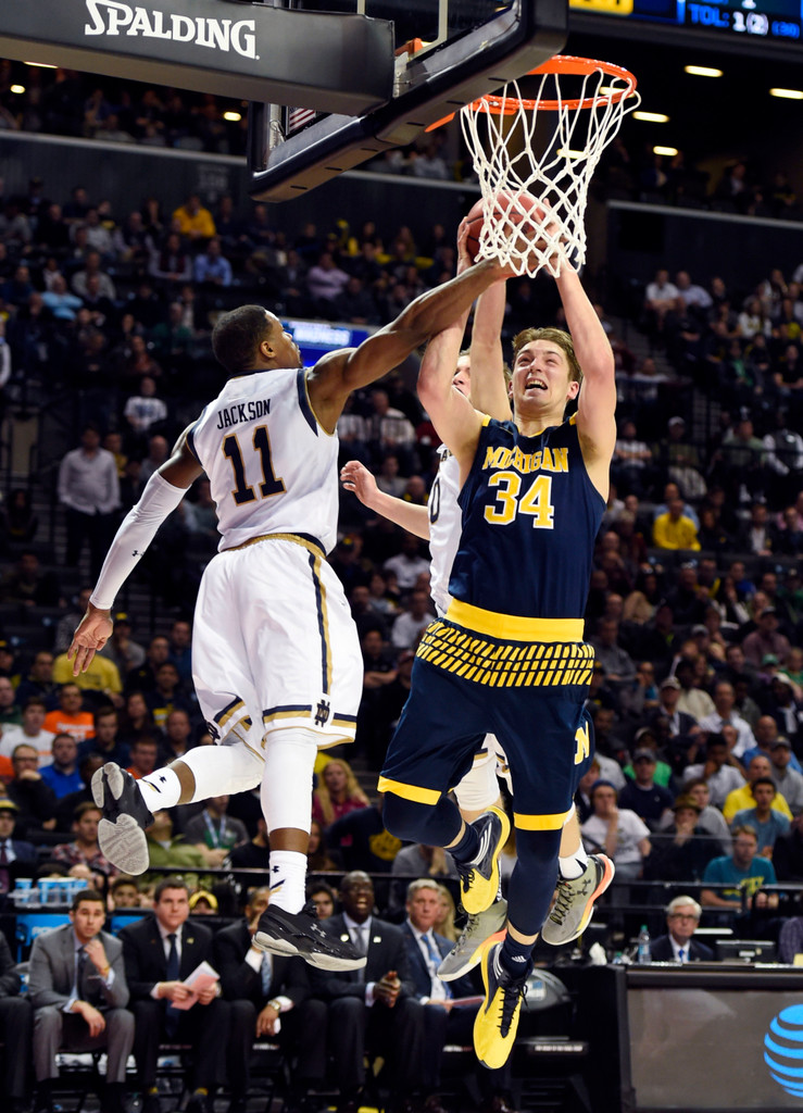 #6 Notre Dame Eliminates #11 Michigan