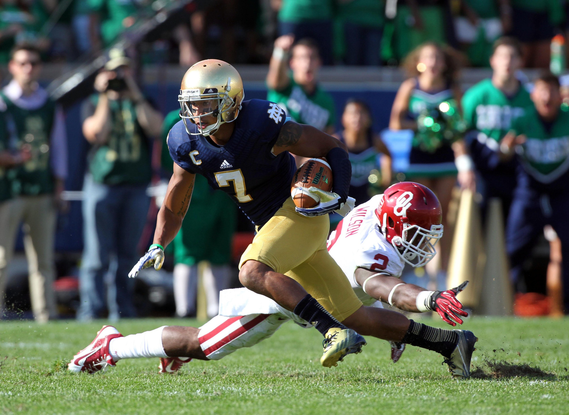 Making his Father Proud Notre Dame WR TJ Jones has grown both on and off the field during his time with the Fighting Irish.