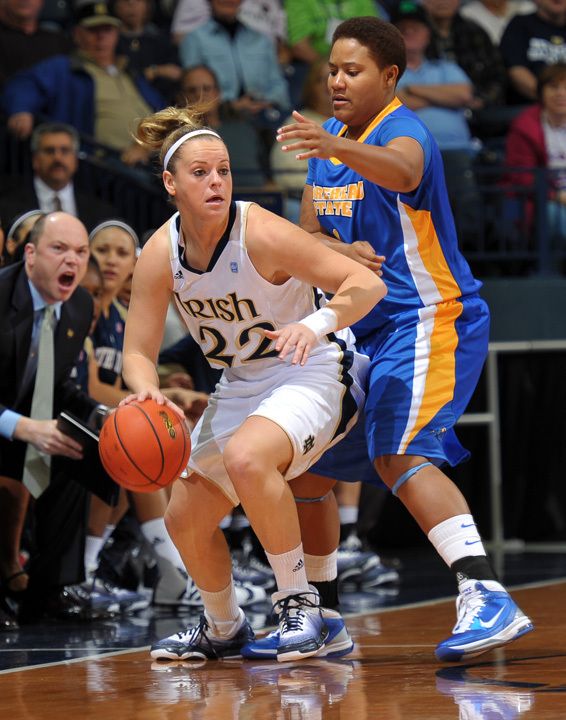 Women's Basketball senior guard Brittany Mallory