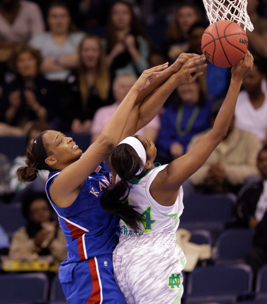 #2 Irish Down Kansas, 93-63 To Reach NCAA Elite Eight (AP)