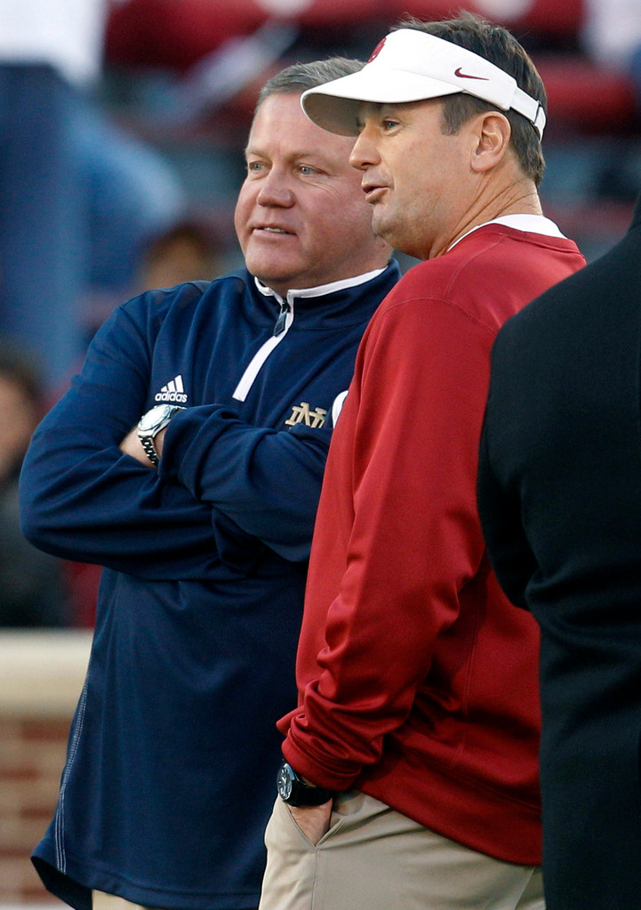 No. 5 Irish Defeat No. 8 Oklahoma, 30-13, to Stay Perfect (AP)