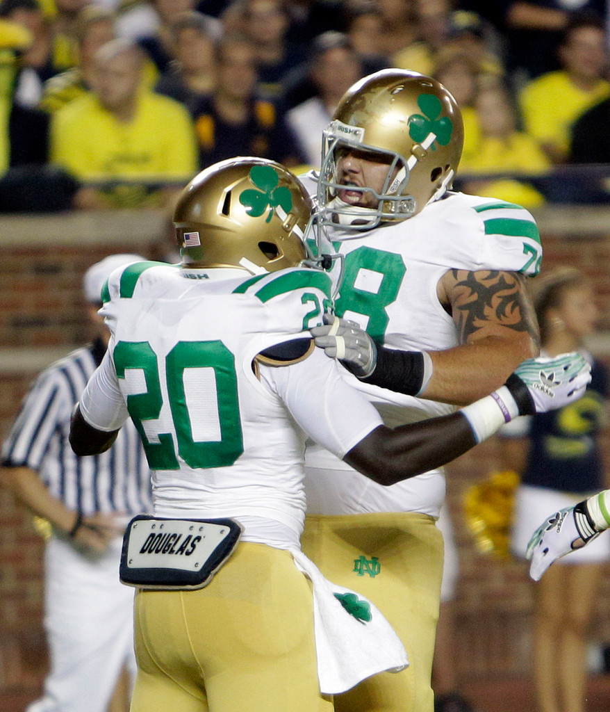 Notre Dame Loses Heartbreaker To Michigan, 35-31 (AP)