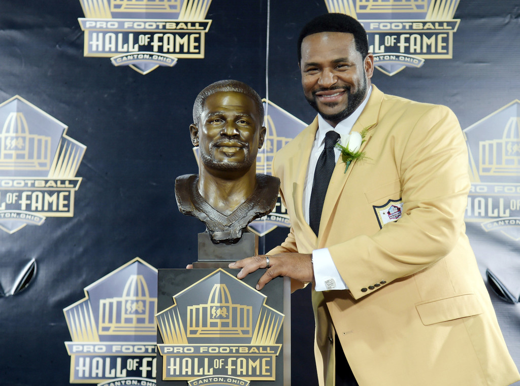 Jerome Bettis and Tim Brown inducted into Pro Football Hall of Fame