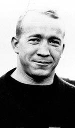 Knute Rockne Legacy Lives On Across The World Rockne was a receiver for the Notre Dame football team in 1912 and '13, earning third-team All-America honors as a senior. He majored in chemistry, graduating magna cum laude with a grade average of 90.52 on a scale of 100.