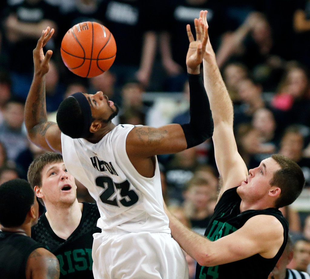 No. 21 Notre Dame Falls to Providence, 71-54 (AP)