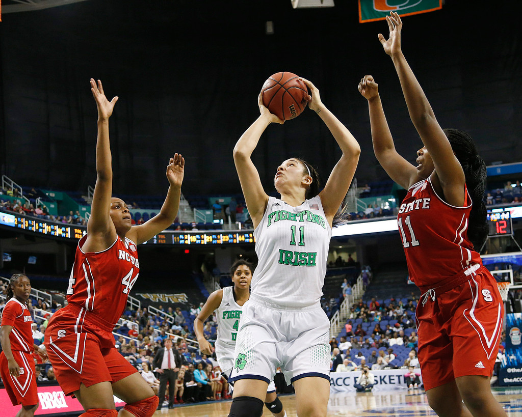 A Season In Photos: 2013-14 Notre Dame Women's Basketball